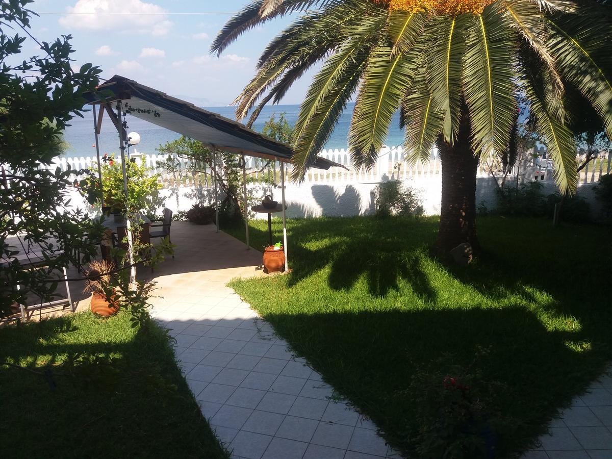 Per Mare Villa Loutra Oraias Elenis Dış mekan fotoğraf