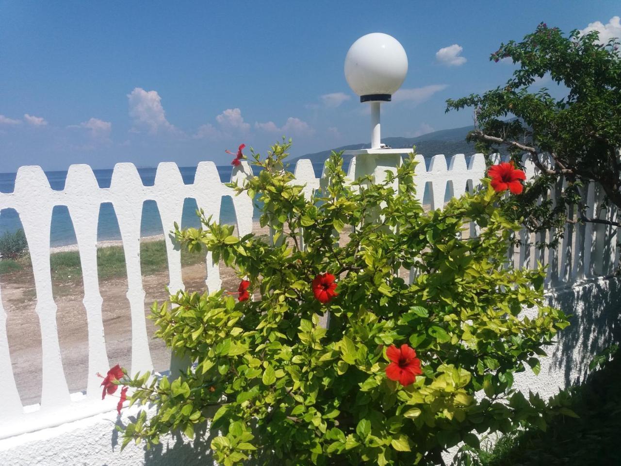 Per Mare Villa Loutra Oraias Elenis Dış mekan fotoğraf